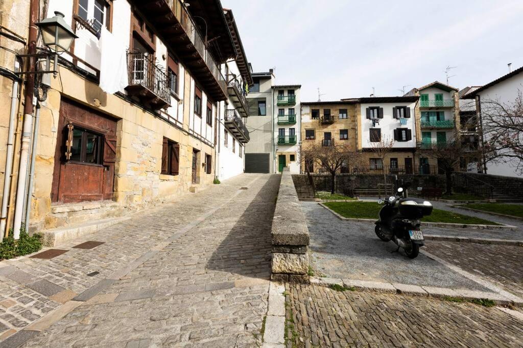 Sorgin-Etxe. Basquenjoy Apartamento Hondarribia Exterior foto